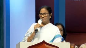 Exit Poll : बंगालमध्ये ममता बॅनर्जींना मोठा धक्का, भाजपची मुसंडी.