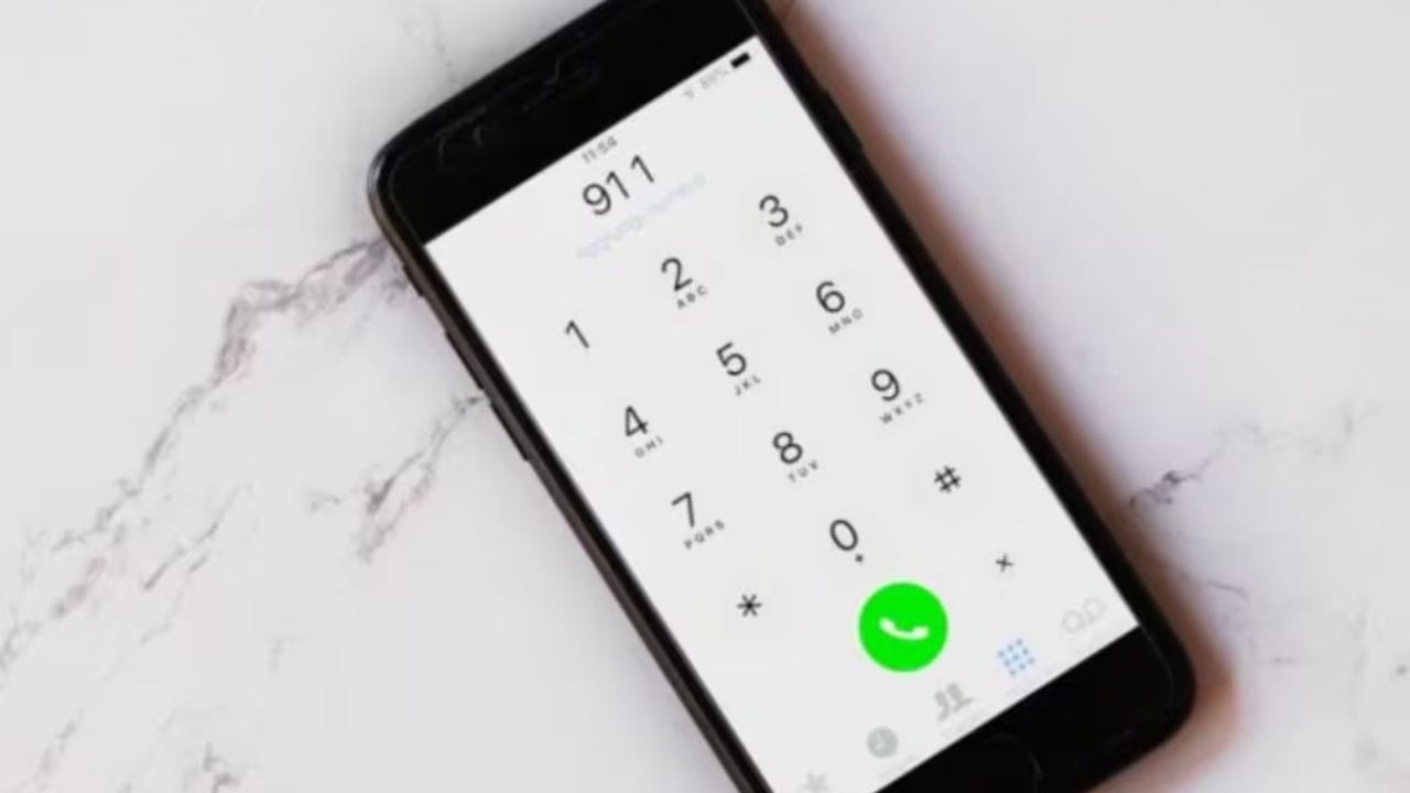 अब्जावधी कॉम्बिनेशन्स: 10 अंकी नंबरमुळे 0 ते 9 या अंकांपासून 1000 कोटी (10 अब्ज) वेगवेगळे नंबर तयार करण्याची क्षमता मिळते, ज्यामुळे भविष्यातील गरज पूर्ण होऊ शकते.