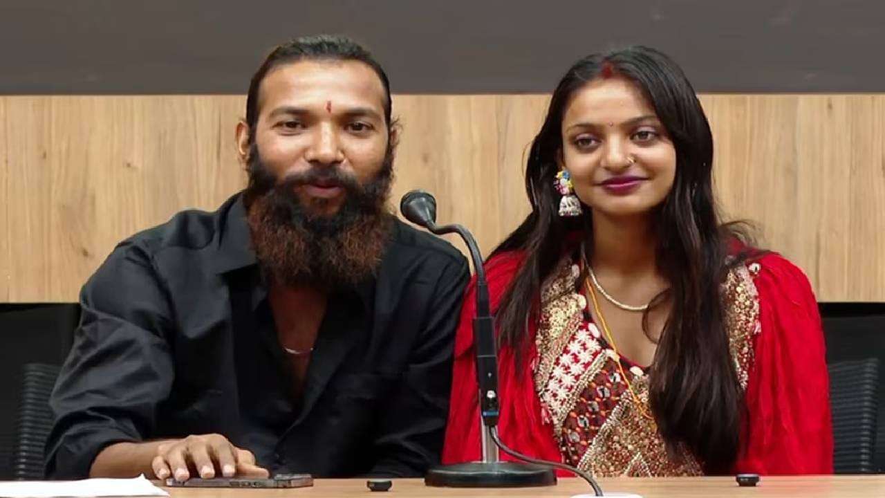 समितीने माहेश्वरच्या सरकारी रुग्णालयातील प्रसूती नोंदणी कागदपत्रे तपासली. त्यातून असा निष्कर्ष निघाला की मोनालिसाच्या आईला ३० डिसेंबर २००९ रोजी प्रसूतीसाठी दाखल करण्यात आले होते. याचा अर्थ लग्नाच्या वेळी मोनालिसा फक्त १६ वर्षे २ महिन्यांची होती. आयोगाच्या अहवालानुसार लग्नासाठी वयाचा बनावट दाखला तयार करण्यात आला होता. आधार आणि इतर सरकारी कागदपत्रांमध्ये बनावट नोंदी करण्यात आल्याचेही तपासात समोर आले.