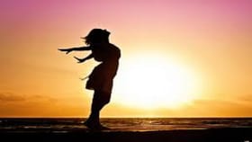 फक्त 2 मिनिटांचा तुम्हाला आयुष्यात करेल यशस्वी आणि शांत.