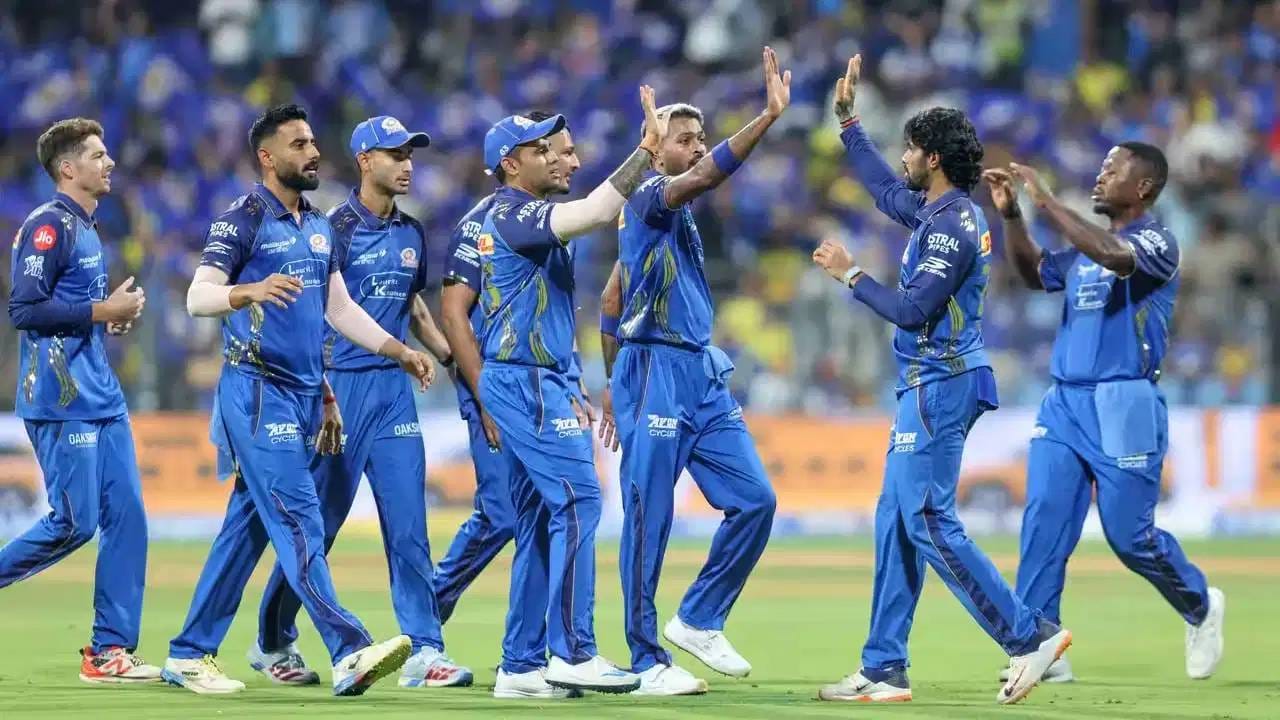 IPL 2026 : या टीममध्ये रोहित शर्मा, सूर्यकुमार यादव सारखे कॅप्टन्स आहेत, ते का..एक मोठा प्लेयर हार्दिक पंड्याच्या बाजूने बोलला