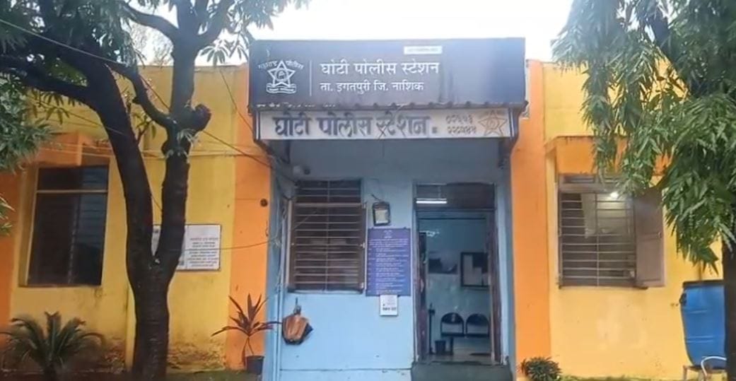 परंतु तिला या भरतीमध्ये 2 गुणांनी अपयश आले. हेच अपयश न पचल्याने तिने टोकाचे पाऊल उचलले. तिने उभाडे गावात राहत्या घरी गळफास घेऊन जीवनयात्रा संपवली. पोलीस भरतीचे मेरिट 127 गुणांवर बंद झाले. तर प्रतीक्षाला 125 गुण मिळाले होते.