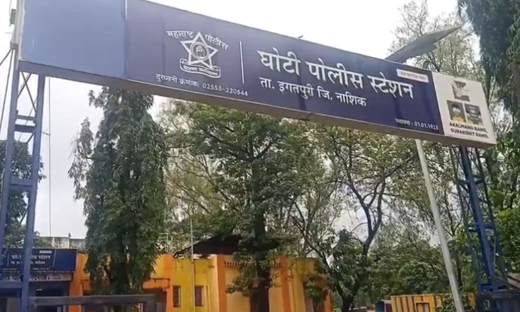 अशाच एका अपयशाची हृदयद्रावक आणि हेलावून टाकणारी घटना समोर आली आहे. ही घटना नाशिकमध्ये घडली असून येथे एका तरुणीने पोलीस भरतीच्या परीक्षेत दोन गुण कमी पडले म्हणून जीवन संपवले आहे.