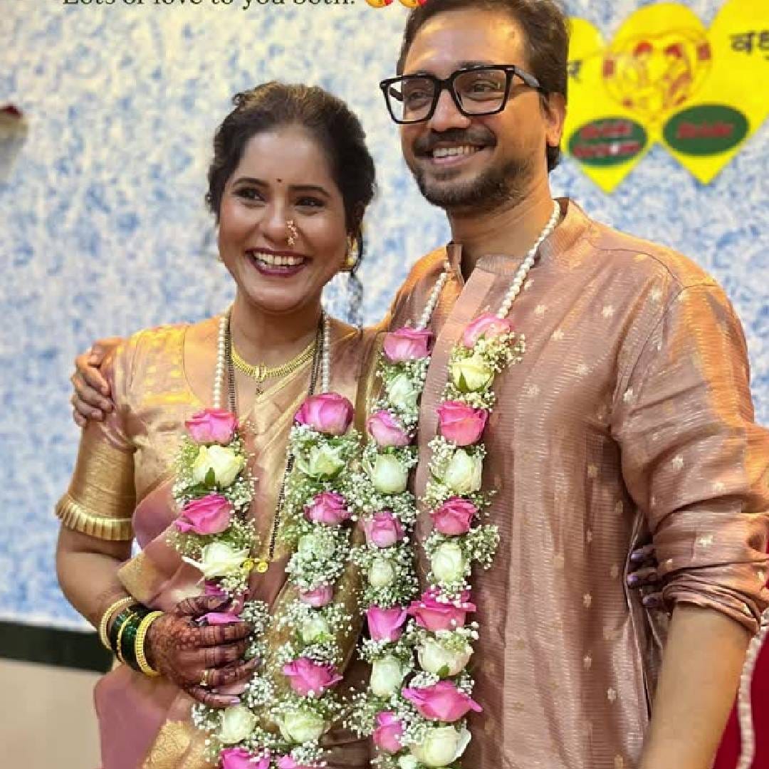 'पै पैशाची गोष्ट' आणि 'उद्ध्वस्त धर्मशाळा' यांसारख्या नाटकांमधून विपुल महागांवकरने आपली वेगळी ओळख निर्माण केली. तर नंदिताच्या करिअरची सुरुवातही नाटकांपासूनच झाली. 2014 मध्ये प्रदर्शित झालेल्या 'एलिझाबेथ एकादशी' या चित्रपटाने तिचं नशीब पालटलं. 
