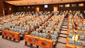 भारता शेजारच्या देशात मोठी उलथापालथ! 26 दिवसातच धाडकन राजीनामा.