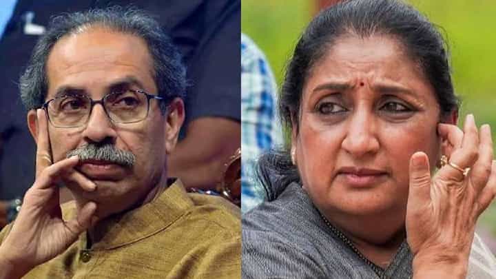 Shivsena Ubt | ठाकरेंची सेना बारामतीत उमेदवार देणार की नाही? सुनेत्रा पवार यांच्या फोननंतर मोठ्या घडामोडींना वेग Shivsena Ubt | ठाकरेंची सेना बारामतीत उमेदवार देणार की नाही? सुनेत्रा पवार यांच्या फोननंतर मोठ्या घडामोडींना वेग