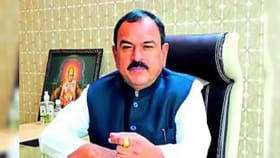 भोंदू अशोक खरातचा पाय खोलात, नाशिकमधील घरी आयकर विभागाकडून छापेमारी