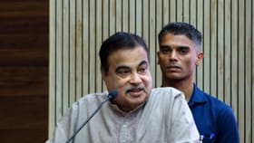 दिल्लीत कशाचेही डुप्लिकेट..अगदी माझाही डुप्लिकेट बनवतील - नितीन गडकरी.