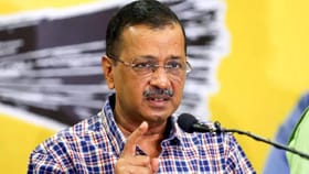 दिल्लीच्या राजकारणात आजवरचा सर्वात मोठा भूकंप, आम आदमी पक्ष फुटला