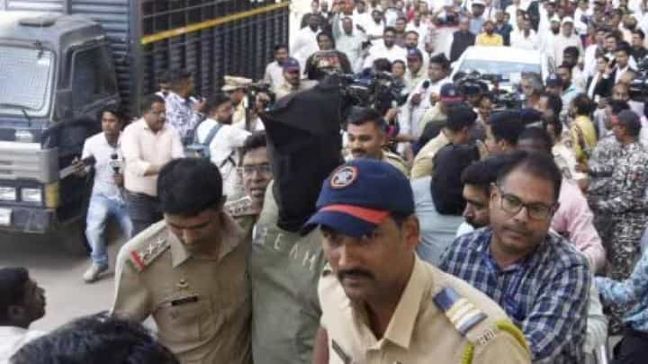 Nashik IT Company | मोठी बातमी! नाशिकमध्ये महिलांचे गैरवर्तन करणाऱ्या संशयितांचे मोबाईल जप्त, सापडलेल्या डेटाने खळबळ Nashik IT Company | मोठी बातमी! नाशिकमध्ये महिलांचे गैरवर्तन करणाऱ्या संशयितांचे मोबाईल जप्त, सापडलेल्या डेटाने खळबळ