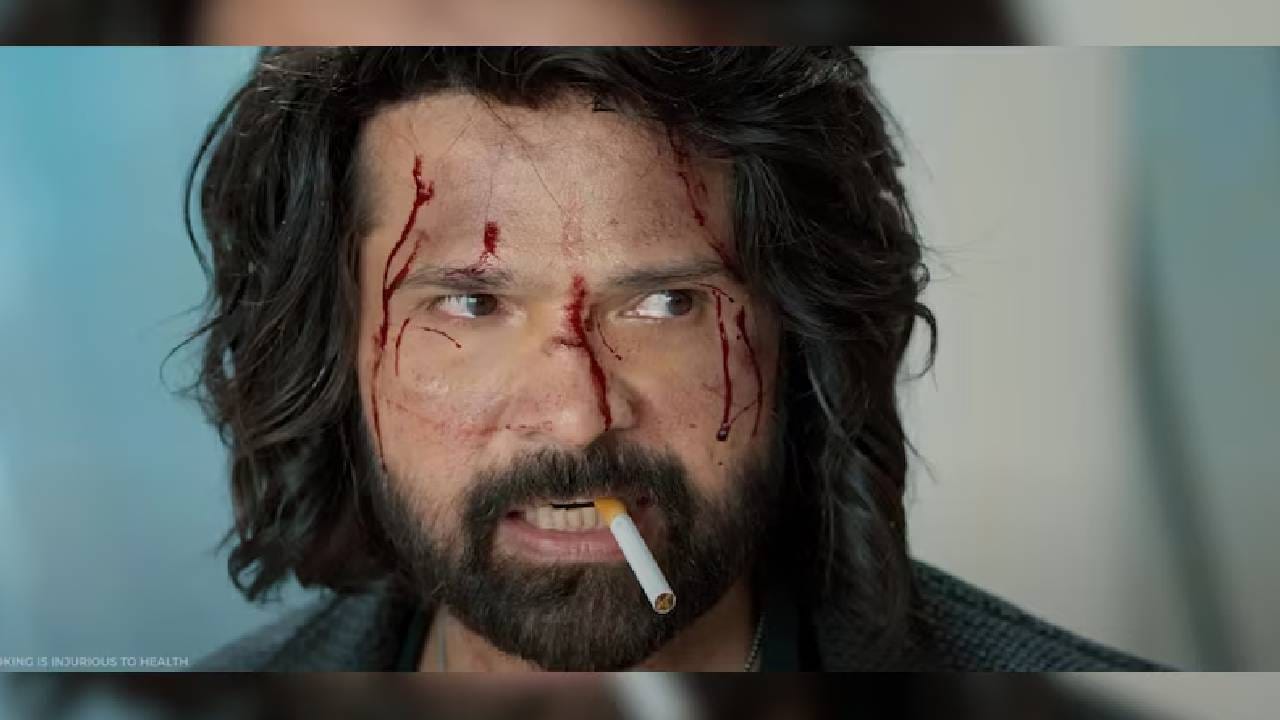 म्युझिकल अॅक्शन फिल्म 'बॅडएस रवी कुमार' ही देखील या यादीत आहे. यात हिमेश रेशमिया रवी कुमारच्या दमदार भूमिकेत दिसणार आहेत. ही कहाणी एका सीक्रेट रीलच्या भोवती फिरते ज्यात भारताच्या एजंट्सशी संबंधित महत्त्वाची माहिती असते. रवी कुमार पोलिस अधिकारी म्हणून या प्रकरणाची जबाबदारी घेतात. ही फिल्म जिओ हॉटस्टार वर १८ एप्रिल रोजी स्ट्रीम झाली आहे.