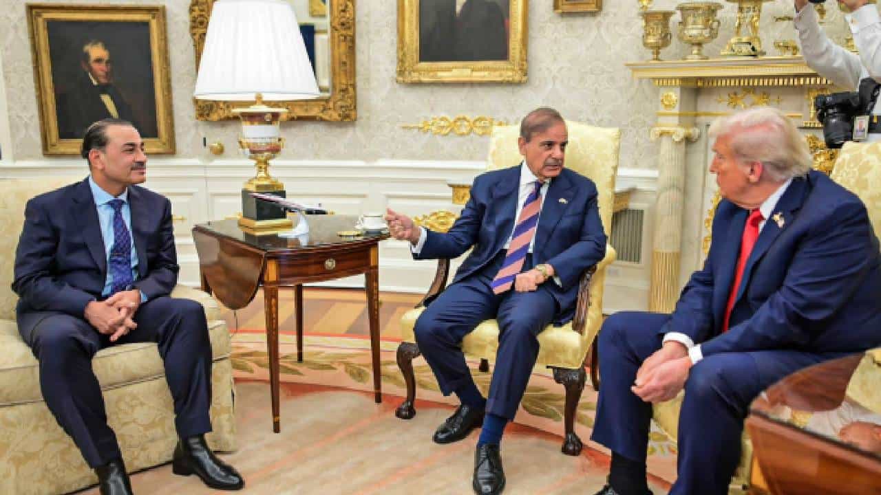 संधी मिळताच पाकिस्तानने दाखवले दात... नोबेल पुरस्काराच्या मागणीच्या यादीतून ट्रम्प गायब; कोणत्या तीन लोकांसाही हवाय पुरस्कार?