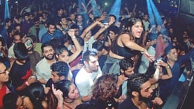 मुंबई : हाय प्रोफाईल पार्टीतील जेवण पडलं महागात, तरूण-तरूणीचा गेला जीव