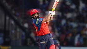 एका षटकात 6 चौकार! पंजाबच्या प्रभसिमरन सिंगने दिल्लीकडून केली वसुली.