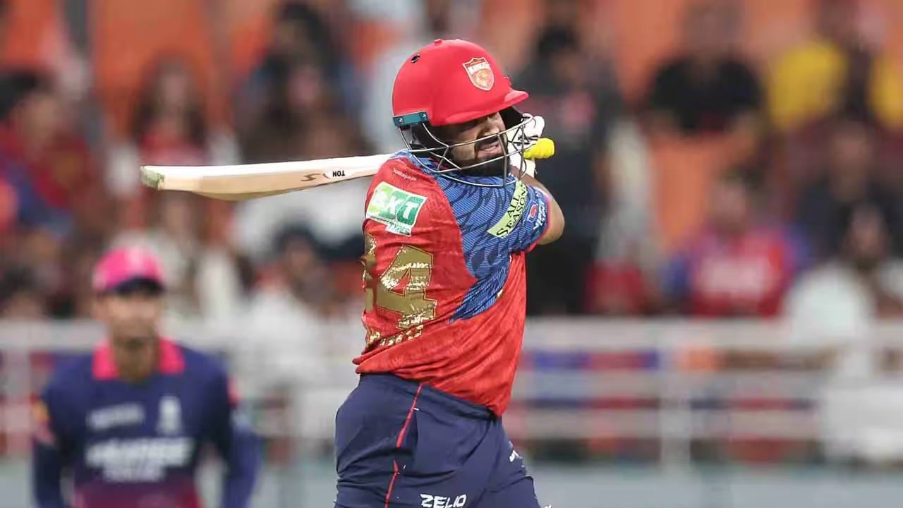 आयपीएल २०२६ मधील प्रभसिमरन सिंगचे हे चौथे अर्धशतक होते. या सामन्यातील त्याच्या ५९ धावांनी त्याला संजू सॅमसन, इशान किशन आणि शुभमन गिल यांसारख्या खेळाडूंच्या पुढे नेले आहे.  (Photo: IPL/BCCI)