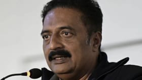 आईच्या अंत्यविधीवरून प्रकाश राज ट्रोल; सुनावलं 'मी नास्तिक असलो तरी..'.