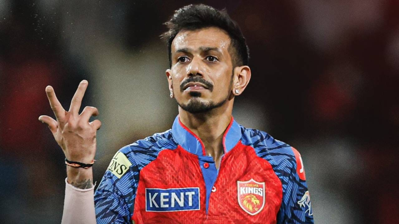 आयपीएल स्पर्धेतील 29वा सामना पंजाब किंग्स आणि लखनौ सुपर जायंट्स यांच्यात पार पडला. या सामन्यात प्रथम फलंदाजी करतना पंजाब किंग्सने 20 षटकात 254 धावा केल्या. या धावांचा पाठलाग करताना लखनौचा संघ 200 धावांपर्यंत पोहोचू शकला. हा सामना पंजाब किंग्सने 54 धावांनी जिंकला.  (Photo: Punjab Kings Twitter)