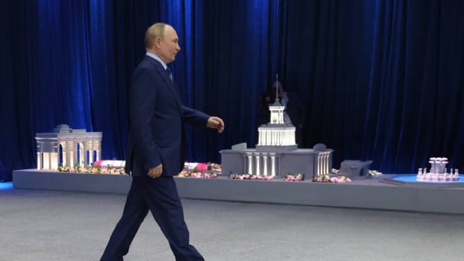 पुन्हा उडणार युद्धाचा भडका ? बलाढ्य देशाच्या प्रमुखाने जे केलं..