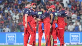 मुंबई विरूद्धच्या सामन्यात आरसीबीने नोंदवले इतके सारे विक्रम.