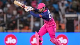 Vaibhav Sooryavanshi नॉनस्टाप, आणखी एक वर्ल्ड रेकॉर्डची बरोबरी.