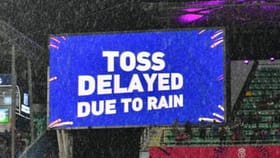 वरुणराजाने चालवलंय काय? टॉसआधी पावसाचं विघ्न, सामना रद्द होणार?.
