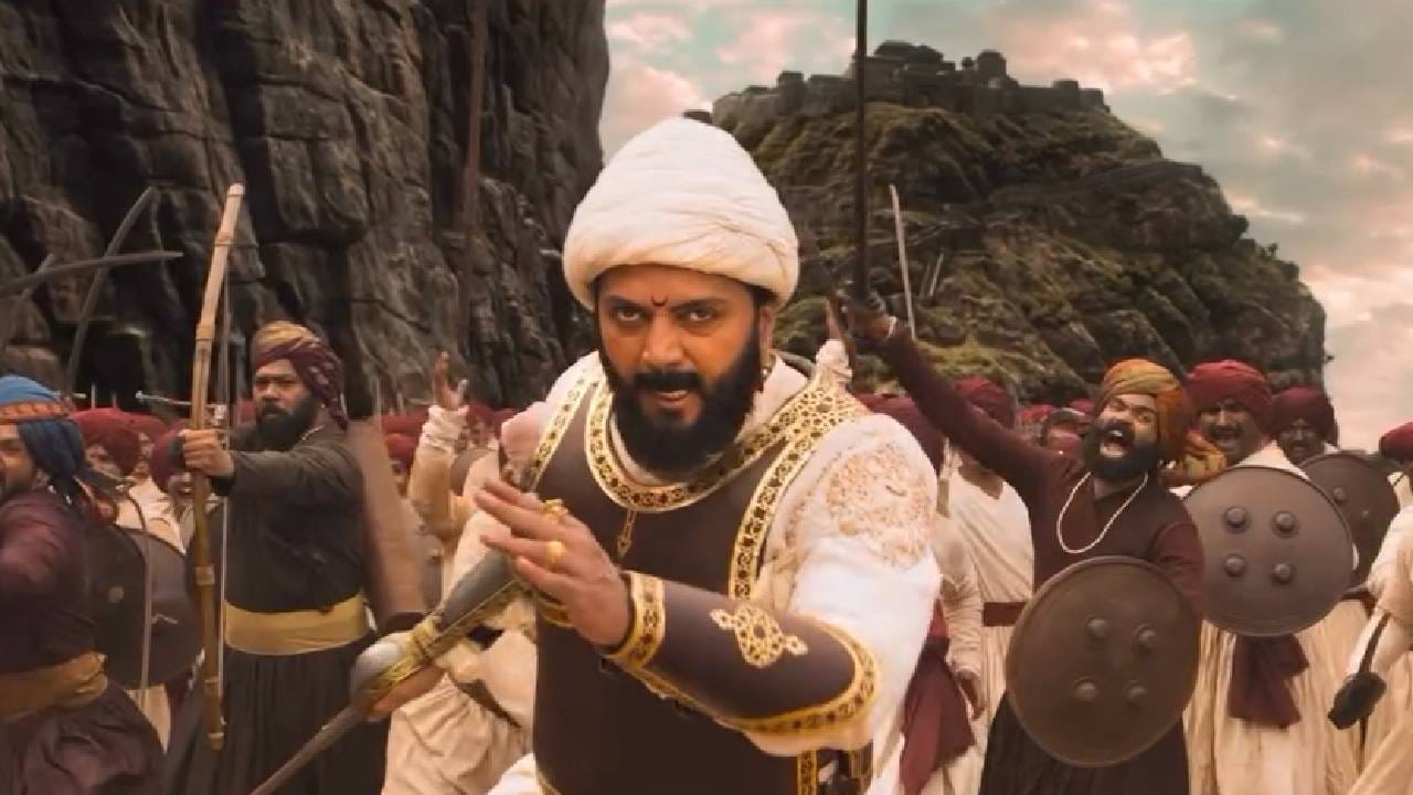 या चित्रपटाचा टीझर नुकताच प्रेक्षकांच्या भेटीला आला असून त्यावर नेटकऱ्यांनी प्रतिक्रियांचा वर्षाव केला आहे. रितेशच्या या चित्रपटाच्या टीझरमधील काही गोष्टी काही नेटकऱ्यांना खटकल्या आहेत.