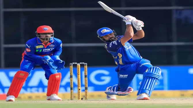 Rohit Sharma : रोहितचा दिल्ली विरुद्ध कारनामा, हिटमॅनचा मोठा विक्रम, पलटणच्या ओपनरने काय केलं?