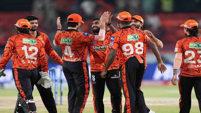 IPL 2026 Points Table : घेणं नाय देणं, दिल्लीच्या पराभवाचा राजस्थानला फटका, हैदराबादची झेप