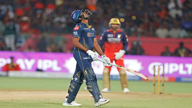 RCB vs GT : आरसीबीसमोर 206 रन्सचं टार्गेट, गुजरात गतविजेत्यांना चिन्नास्वामीत विजयी अर्धशतकापासून रोखणार?