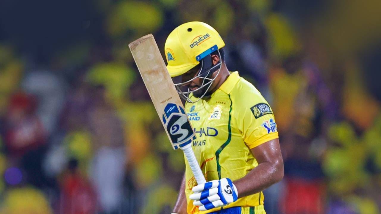 आयपीएल 2026 स्पर्धेच्या 18व्या सामन्यात चेन्नई सुपर किंग्स आणि दिल्ली कॅपिटल्स यांच्यात लढत होत आहे. या सामन्यात नाणेफेकीचा कौल गमावल्याने चेन्नई सुपर किंग्सच्या वाटेला फलंदाजी आली. या सामन्यात संजू सॅमसनच्या कामगिरीकडे लक्ष होतं. (Photo: CSK Twitter)