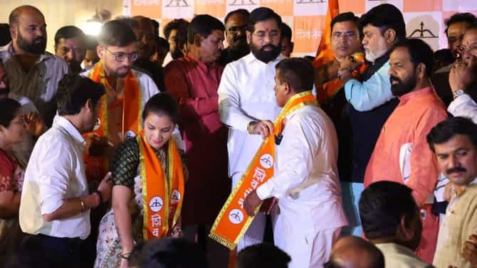 मोठी बातमी! एकनाथ शिंदेंनी डाव टाकला, उद्धव ठाकरेंना जबर हादरा; अनेकांचा शिवसेनेत प्रवेश