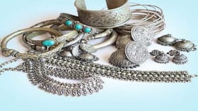 4 राशींच्या लोकांसाठी चांदी ठरू शकते अशुभ, सुख-शांतीवर होईल परिणाम