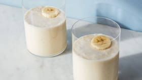 तुमची फिटनेस जर्नी होणार सोपी, करा 'या' 5 पौष्टिक मॉर्निंग स्मूदींसह.