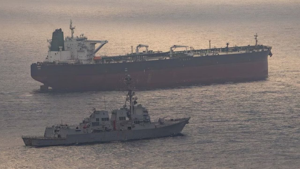 अमेरिकेने केला घात, इराण बैठकीत व्यस्त, जगात हाहाकार, थेट समुद्रातच..