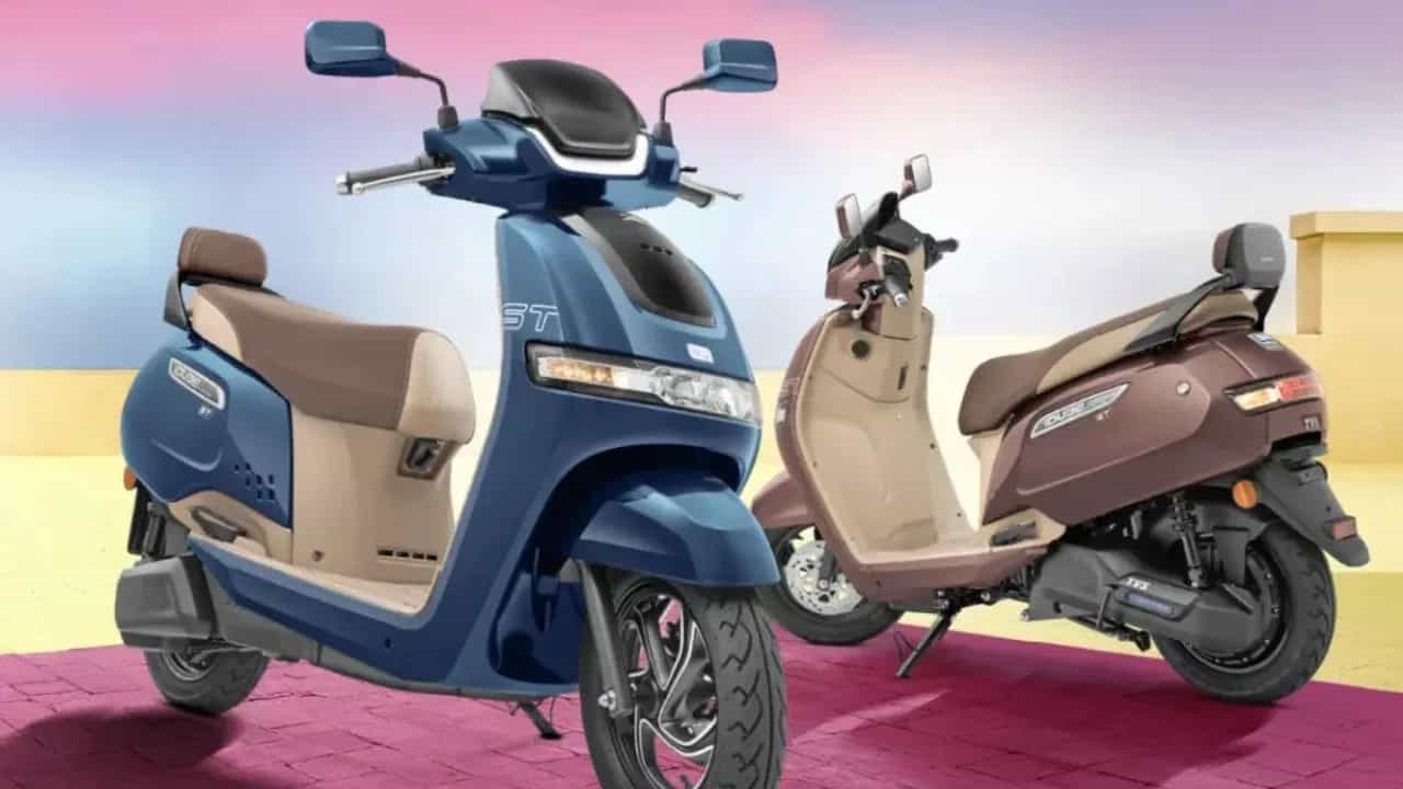 आता स्कूटर नाही, चालतं-फिरतं गॅजेट, टचस्क्रीनसह येणारे ‘हे’ 5 इलेक्ट्रिक स्कूटर पाहा