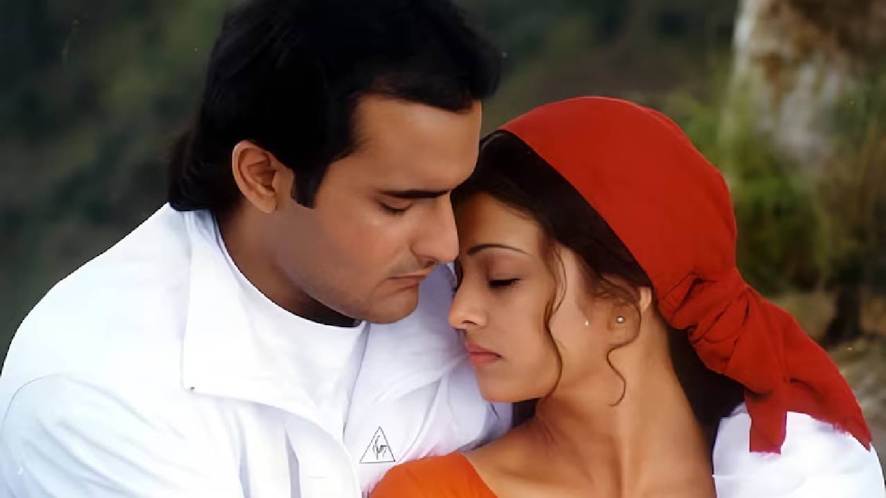 १९९९ हे वर्ष हिंदी चित्रपटसृष्टीसाठी अनेक अर्थांनी संस्मरणीय ठरले, परंतु १३ ऑगस्ट रोजी प्रदर्शित झालेल्या एका चित्रपटाने इतिहास रचला. तो चित्रपट होता 'ताल'. सुभाष घई यांच्या दिग्दर्शनाखाली बनलेल्या या संगीतमय कलाकृतीने केवळ देशातच नव्हे, तर आंतरराष्ट्रीय स्तरावरही प्रचंड यश मिळवले. 'ताल' या म्युझिकल रोमँटिक ड्रामा चित्रपटाने परदेशातही खळबळ उडवून दिली. चित्रपटाने संगीताच्या माध्यमातून कथा सांगण्याची एक नवीन पद्धत दाखवून दिली आणि बॉलिवूडच्या 'म्युझिकल जॉनर'ला एका नवीन उंचीवर नेले. चित्रपटातील नायिका ऐश्वर्याचा नैसर्गिक लूक आणि तिचा शानदार अभिनय आजही प्रेक्षकांच्या लक्षात आहे.