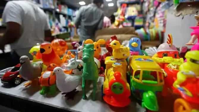 मुंबई हादरवण्याचा कट उधळला! मुलांच्या खेळण्यांत लपवले होते बॉम्ब? पोलिसांची मोठी कारवाई