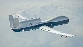 अमेरिकेची झोपच उडाली... हवेतच डेंजर गेम, 1600 कोटीचं ड्रोन....