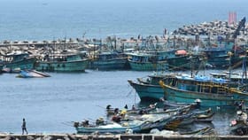 अमेरिका इराण युद्धात भारताला मोठा दणका, हजारो जहाज समुद्रकिनारी, थेट..