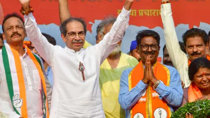 Arvind Sawant : अरविंद सावंत मुंबईत येताच..ऑपरेशन टायगरच्या पार्श्वभूमीवर मातोश्रीने उचललं महत्वाचं पाऊल