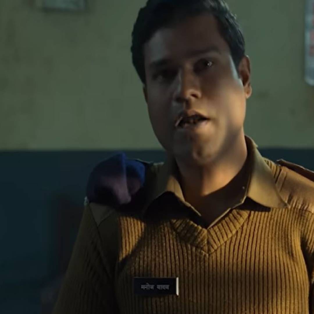 एकेदिवशी केशव त्याच्या बॅरेकमध्ये दिसत नाही, तेव्हाच 'वध 2'च्या कथेच जबरदस्त ट्विस्ट पहायला मिळतो. केशवला शोधण्यासाठी बरेच प्रयत्न केले जातात, परंतु त्याचा कुठेच थांगपत्ता लागत नाही. सुरुवातीला अत्यंत साधा वाटणारा हा चित्रपट पुढे इतका सस्पेन्स थ्रिलर बनतो की तुम्ही त्यात पूर्णपणे गुंतून जाता. 
