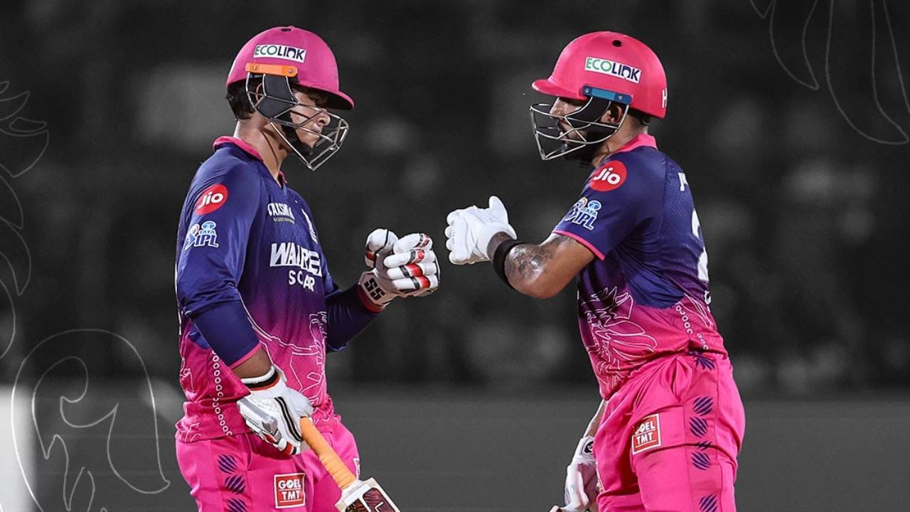 आयपीएल 2026 स्पर्धेतील 40वा सामना राजस्थान रॉयल्स आणि पंजाब किंग्स यांच्यात होत आहे. हा सामना मुल्लापूरच्या महाराजा यादवेंद्र सिंह आंतरराष्ट्रीय क्रिकेट स्टेडियममध्ये होत आहे. या सामन्यात 15 वर्षीय वैभव सूर्यवंशी मोठा कारनामा करू शकतो. (Photo: Rajasthan Royals Twitter)