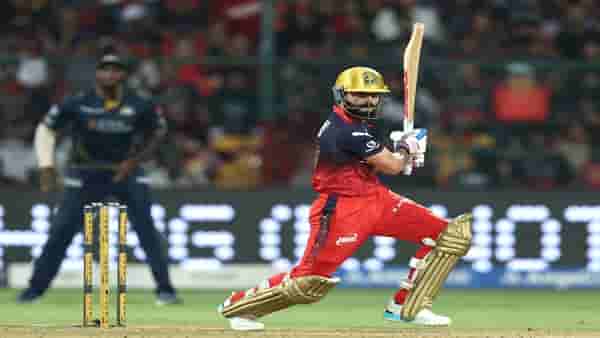 RCB vs GT : विराटचा झंझावात, आरसीबीचं विजयी अर्धशतक, गुजरातचा 5 विकेट्सने धुव्वा