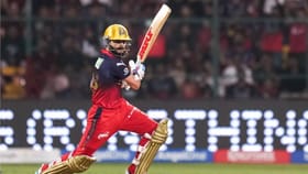 Virat Kohli : Live मॅचमध्येच विराट बनला ‘अंपायर’, सामन्यादरम्यान...