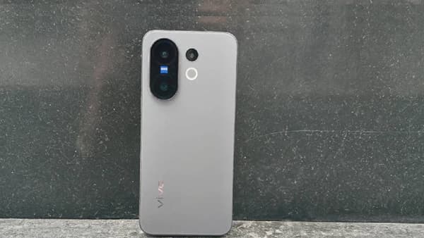 विवोचा नवीन 5G फोन 6500mAh बॅटरी, स्नॅपड्रॅगन प्रोसेसरसह भारतात होणार लाँच, जाणून घ्या किंमत आणि फिचर्स