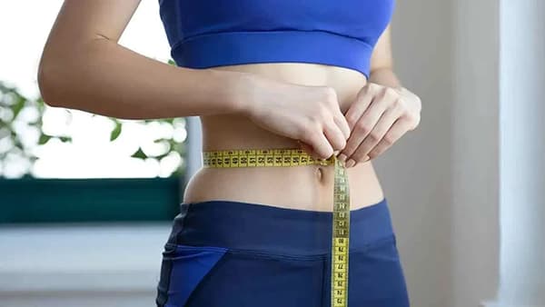 Weight Loss Tips: फक्त वर्षभरासाठी किचनमधून एक पदार्थ कमी करा, बघा वजन कसं लगेच होईल कमी