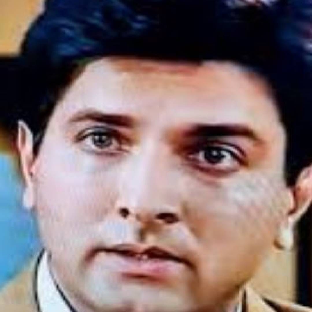 'दिलवाले कभी ना हारे' 'प्लॅटफॉर्म' 'गुलाम' 'दरार' 'होगी प्यार की जीत' 'माँ तुझे सलाम' यांसारख्या चित्रपटांमध्ये त्यांनी भूमिका साकारल्या आहेत. 2024 मध्ये त्यांनी 'धाकड' या चित्रपटातून कमबॅक करण्याचा प्रयत्न केला होता. याशिवाय छोट्यामोठ्या कार्यक्रमांमध्ये ते पाहुणे म्हणून दिसून आले. 
