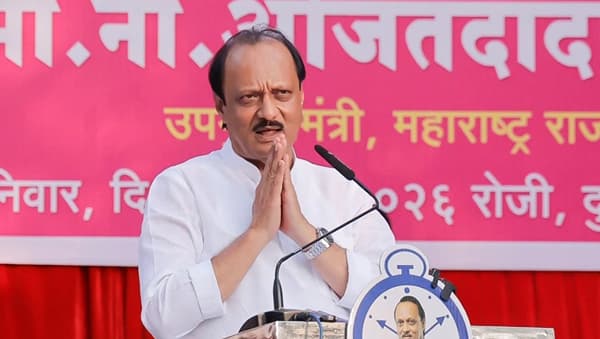 घराबाहेर लटकवलेली बकरी, कापलेले अंगठे, अजित पवारांच्या निधनापूर्वी घराबाहेर काय काय सापडलं?