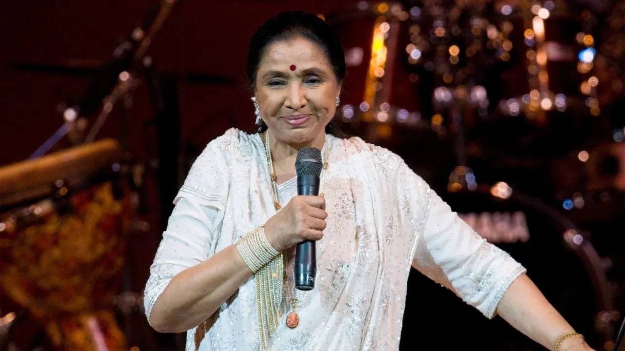 Asha Bhosle Death : माझ्या आयुष्यावर बायोपिक आल्यास त्यात..स्वत: आशा भोसले यांनी या दोन अभिनेत्रींची घेतलेली नावं