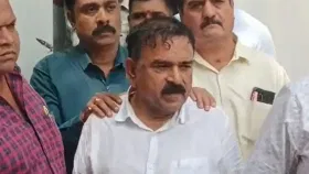 अरेरे! अशोक खरातचं आता काही खरं नाही, तरुणीवर 4 वेळा अत्याचार...